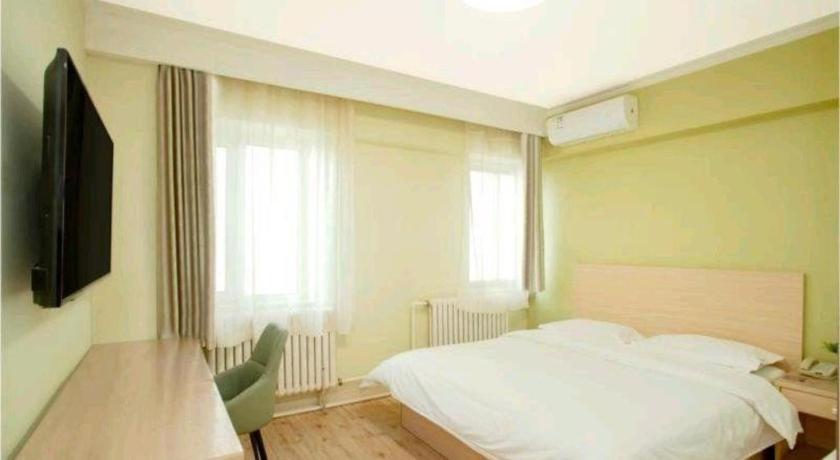 Super 8 Hotel Chengde Imperial Summer Resort מראה חיצוני תמונה